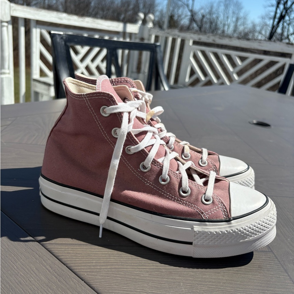 Converse Chuck Taylor All Star 70 Hi Vintage Canvas Sneakers in Mauve Pink - Picture 3 of 6